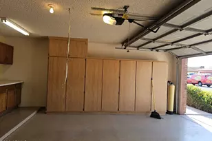 3337 W Kristal Way, Phoenix, AZ 85027 - Photo 32