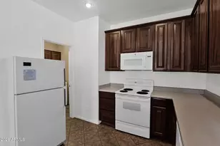 2329 W Carter Rd, Phoenix, AZ 85041 - Photo 16
