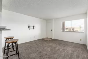 3601 W Tierra Buena Ln, Phoenix, AZ 85053 - Photo 10