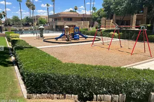 3601 W Tierra Buena Ln, Phoenix, AZ 85053 - Photo 4
