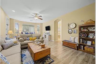 4367 N 152nd Drive, Goodyear, AZ 85395 - Photo 16