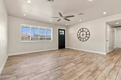 3112 N 37th Avenue, Phoenix, AZ 85019 - Photo 16
