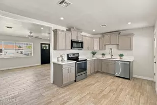 3112 N 37th Ave, Phoenix, AZ 85019 - Photo 20