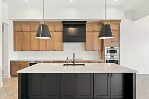 608 E Leisure Ln, Phoenix, AZ 85086 - Photo 8