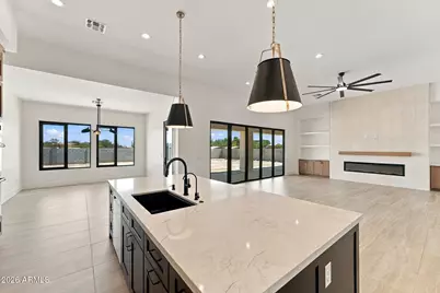 608 E Leisure Lane, Phoenix, AZ 85086 - Photo 10