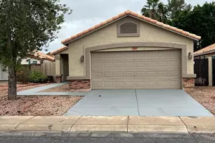 3045 W Covey Ln, Phoenix, AZ 85027 - Photo 1