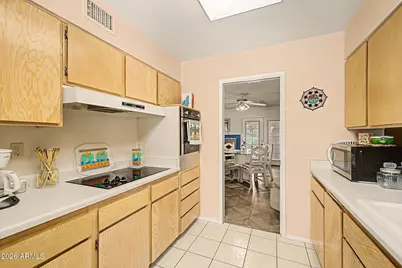 10940 W Tropicana Circle, Sun City, AZ 85351 - Photo 18