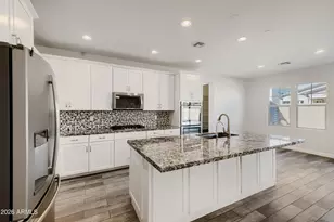 986 W Angel Dr, Chandler, AZ 85248 - Photo 4