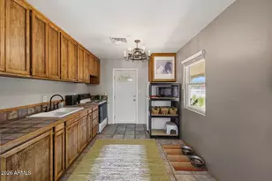 35929 N 7th St, Phoenix, AZ 85086 - Photo 4