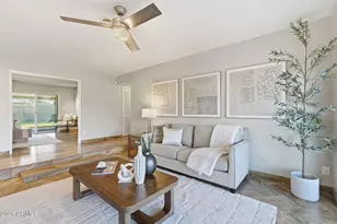 19 E Canterbury Ct, Phoenix, AZ 85022 - Photo 8