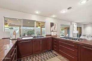 19 E Canterbury Ct, Phoenix, AZ 85022 - Photo 18