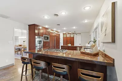 19 E Canterbury Court, Phoenix, AZ 85022 - Photo 4