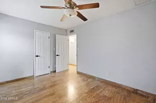 19 E Canterbury Ct, Phoenix, AZ 85022 - Photo 28