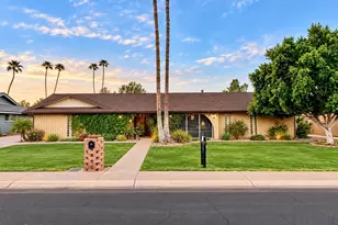 19 E Canterbury Ct, Phoenix, AZ 85022 - Photo 1