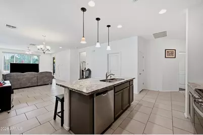 2723 W Apollo Road, Phoenix, AZ 85041 - Photo 4