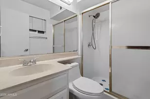 542 E Oraibi Dr, Phoenix, AZ 85024 - Photo 8