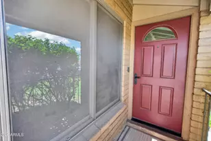 542 E Oraibi Dr, Phoenix, AZ 85024 - Photo 2