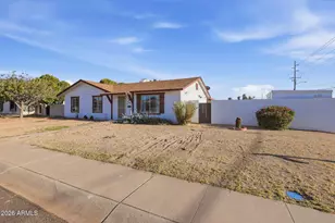 3449 W Mauna Loa Ln, Phoenix, AZ 85053 - Photo 2
