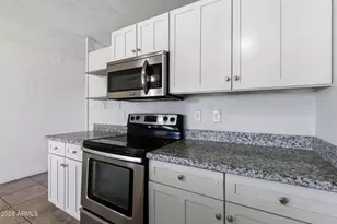 3449 W Mauna Loa Ln, Phoenix, AZ 85053 - Photo 20