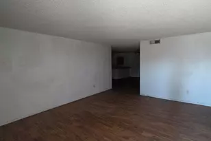 4180 W Camino Acequia, Phoenix, AZ 85051 - Photo 2