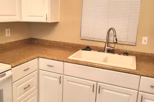 461 W Holmes Ave, Mesa, AZ 85210 - Photo 6