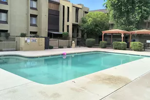 461 W Holmes Ave, Mesa, AZ 85210 - Photo 32