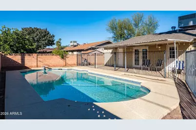 8303 E Glenrosa Avenue, Scottsdale, AZ 85251 - Photo 16