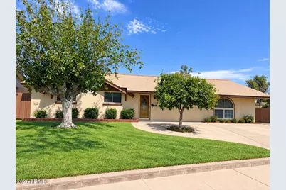 3924 W Las Palmaritas Drive, Phoenix, AZ 85051 - Photo 2
