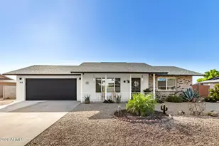 18230 N Organ Pipe Dr, Sun City, AZ 85373 - Photo 2