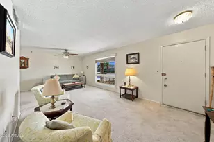 10210 W Twin Oaks Dr, Sun City, AZ 85351 - Photo 8