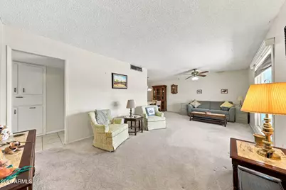 10210 W Twin Oaks Drive, Sun City, AZ 85351 - Photo 10