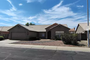 4303 E Cathedral Rock Dr, Phoenix, AZ 85044 - Photo 2
