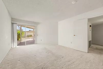 10416 W Hutton Drive, Sun City, AZ 85351 - Photo 4
