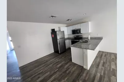 158 W Taylor Avenue, Coolidge, AZ 85128 - Photo 2
