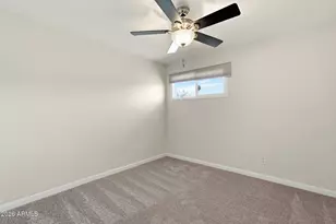 232 E Ellis Dr, Tempe, AZ 85282 - Photo 30