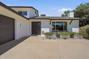 232 E Ellis Dr, Tempe, AZ 85282 - Photo 2