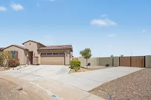 496 E Diamond Dr, Casa Grande, AZ 85122 - Photo 4