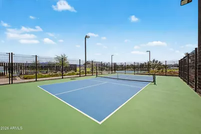 15587 W Kendall Street, Goodyear, AZ 85338 - Photo 4