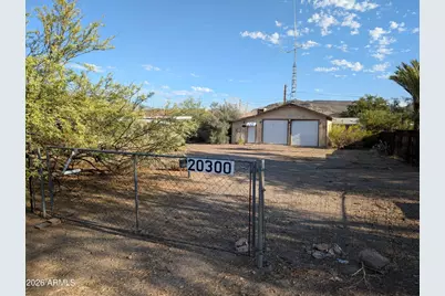 20300 E Emerald Drive #4, Black Canyon City, AZ 85324 - Photo 1