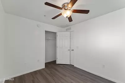 3065 N 67th Avenue #Apt 221, Phoenix, AZ 85033 - Photo 4