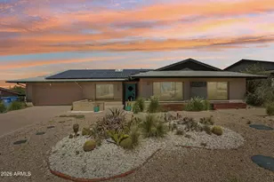 2460 E Claire Dr, Phoenix, AZ 85032 - Photo 2