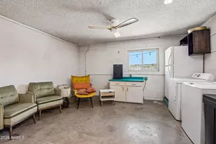 2460 E Claire Dr, Phoenix, AZ 85032 - Photo 34