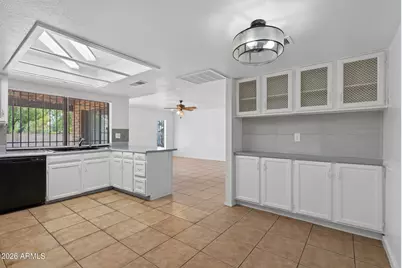 5531 W Beryl Avenue, Glendale, AZ 85302 - Photo 8