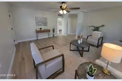 2710 E Amelia Avenue, Phoenix, AZ 85016 - Photo 2