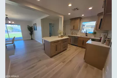 2710 E Amelia Avenue, Phoenix, AZ 85016 - Photo 6