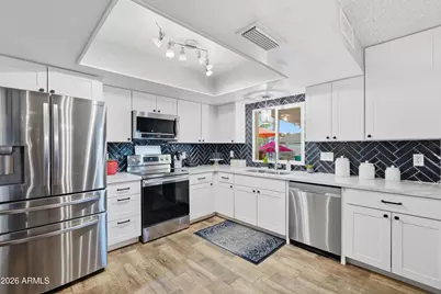 4336 W Sunnyside Avenue, Glendale, AZ 85304 - Photo 4