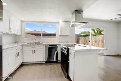 8404 N 32nd Ave Avenue, Phoenix, AZ 85051 - Photo 8