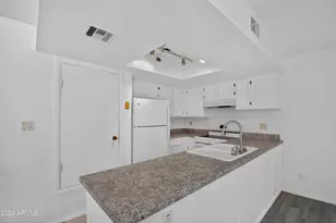 18811 N 19th Ave, Phoenix, AZ 85027 - Photo 6