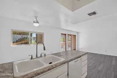 18811 N 19th Avenue #1024, Phoenix, AZ 85027 - Photo 10