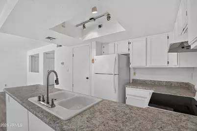18811 N 19th Avenue #1024, Phoenix, AZ 85027 - Photo 8